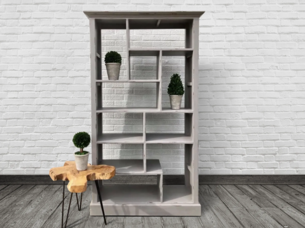Dee Dee Bookshelf